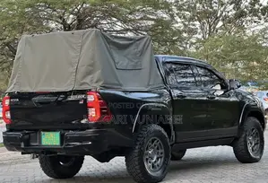 Toyota Hilux 2023 Matt Black
