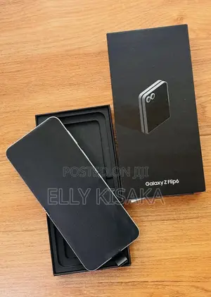 New Samsung Galaxy Z Flip6 256 GB Black