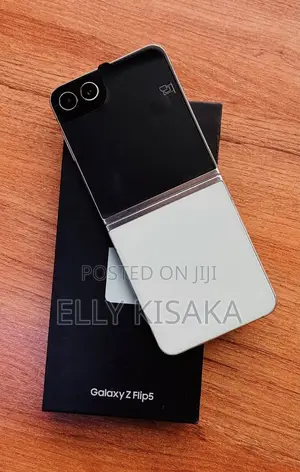 New Samsung Galaxy Z Flip 5 256 GB Black