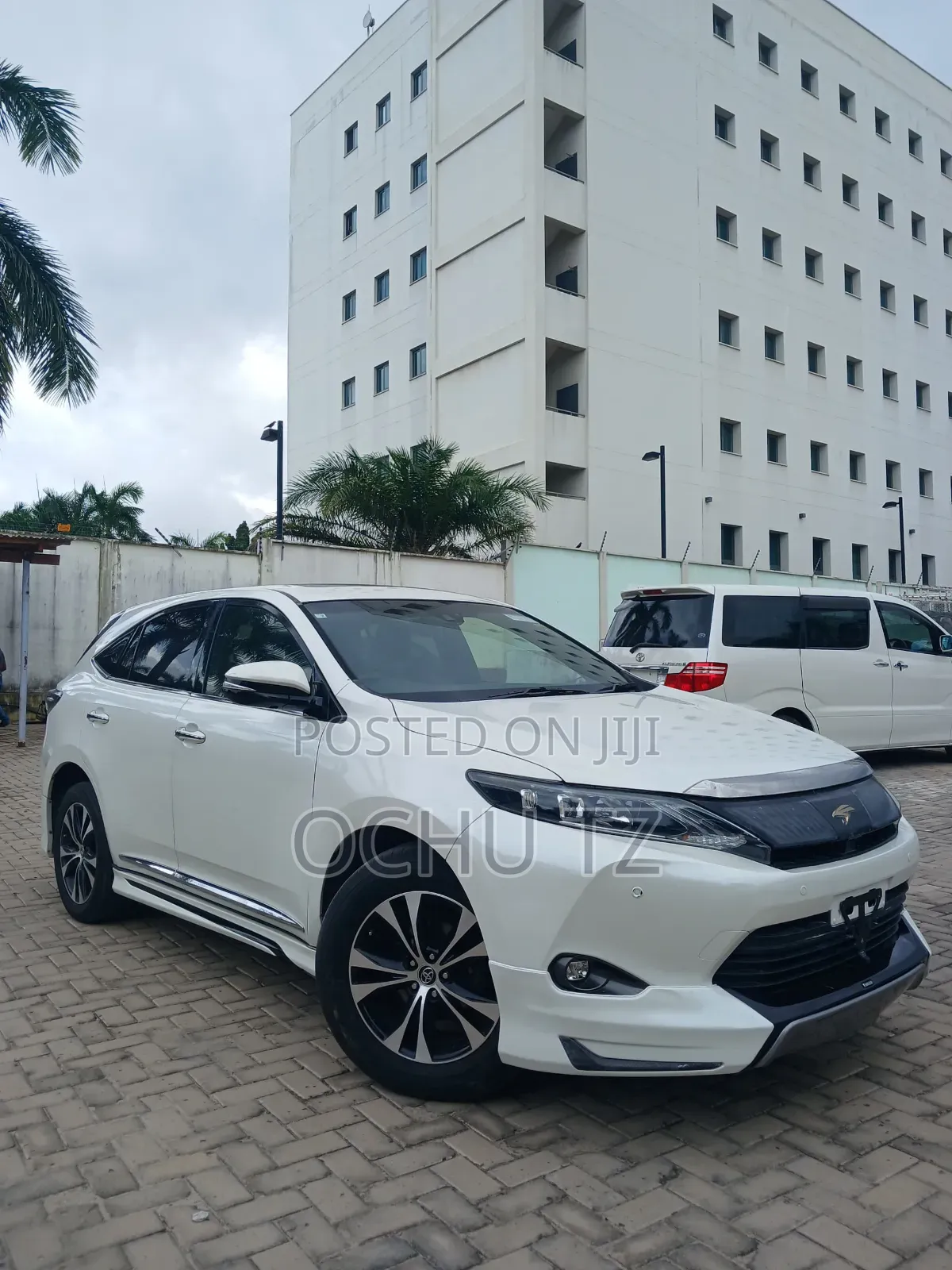 Toyota Harrier 2016 White