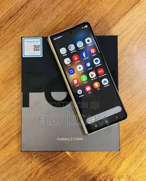 New Samsung Galaxy Z Fold4 256 GB White