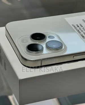 New Apple iPhone 15 Pro Max 256 GB White