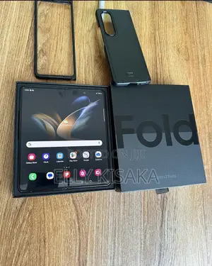 New Samsung Galaxy Z Fold4 256 GB Black