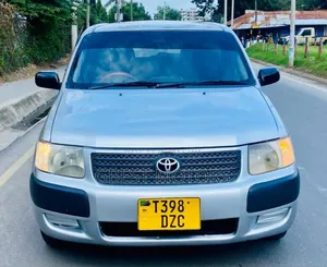 Photo - Toyota Succeed 2006 Silver