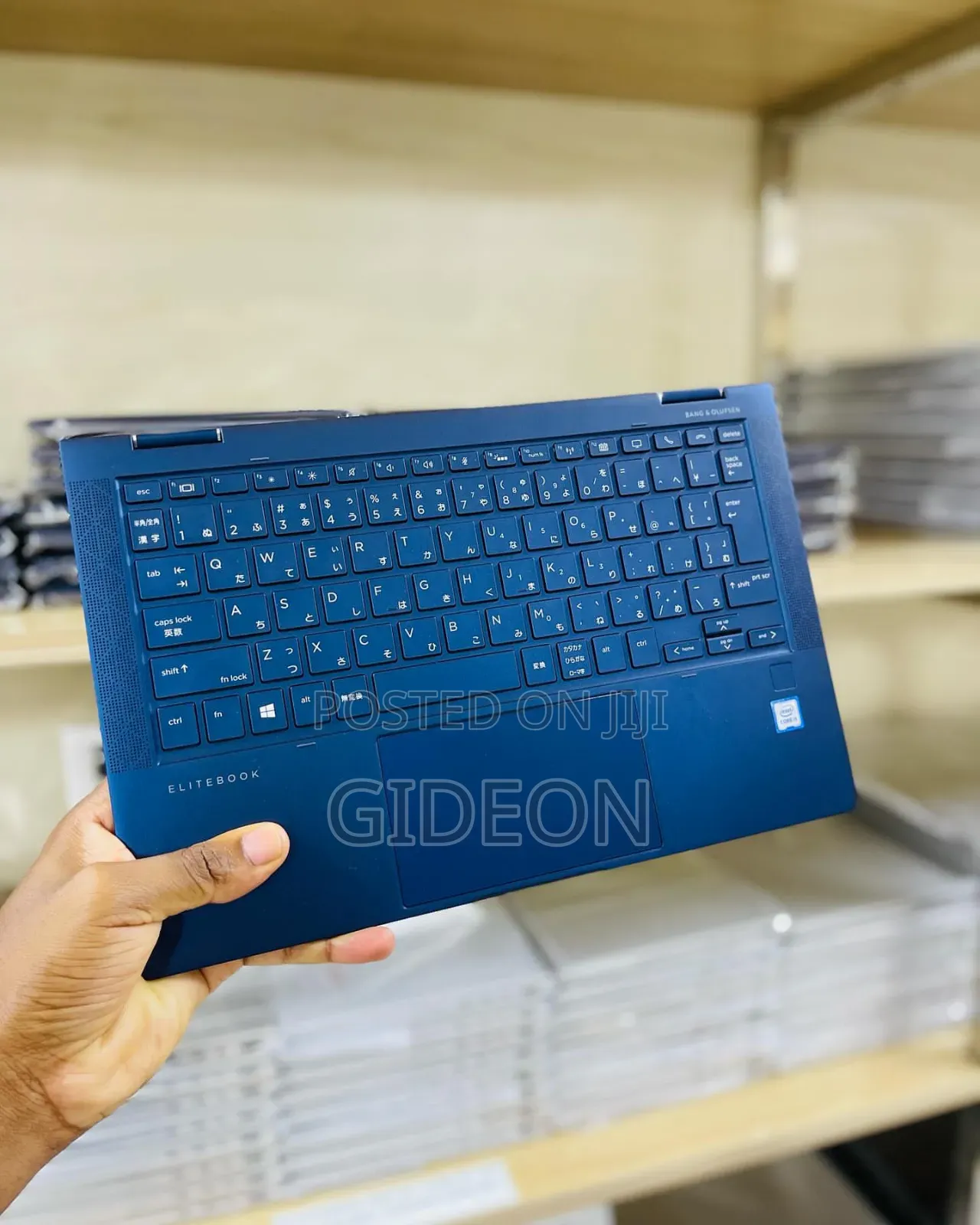 Laptop HP Dragonfly G3 8GB Intel Core I5 SSD 256GB