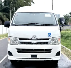 Toyota HiAce 2010 White