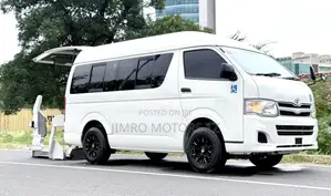 Toyota HiAce 2010 White