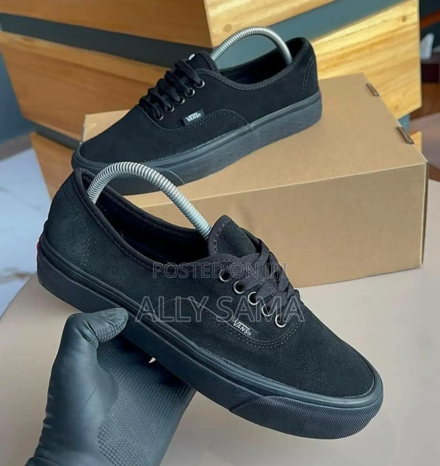 Men's Sneakers Vans Material Leather
