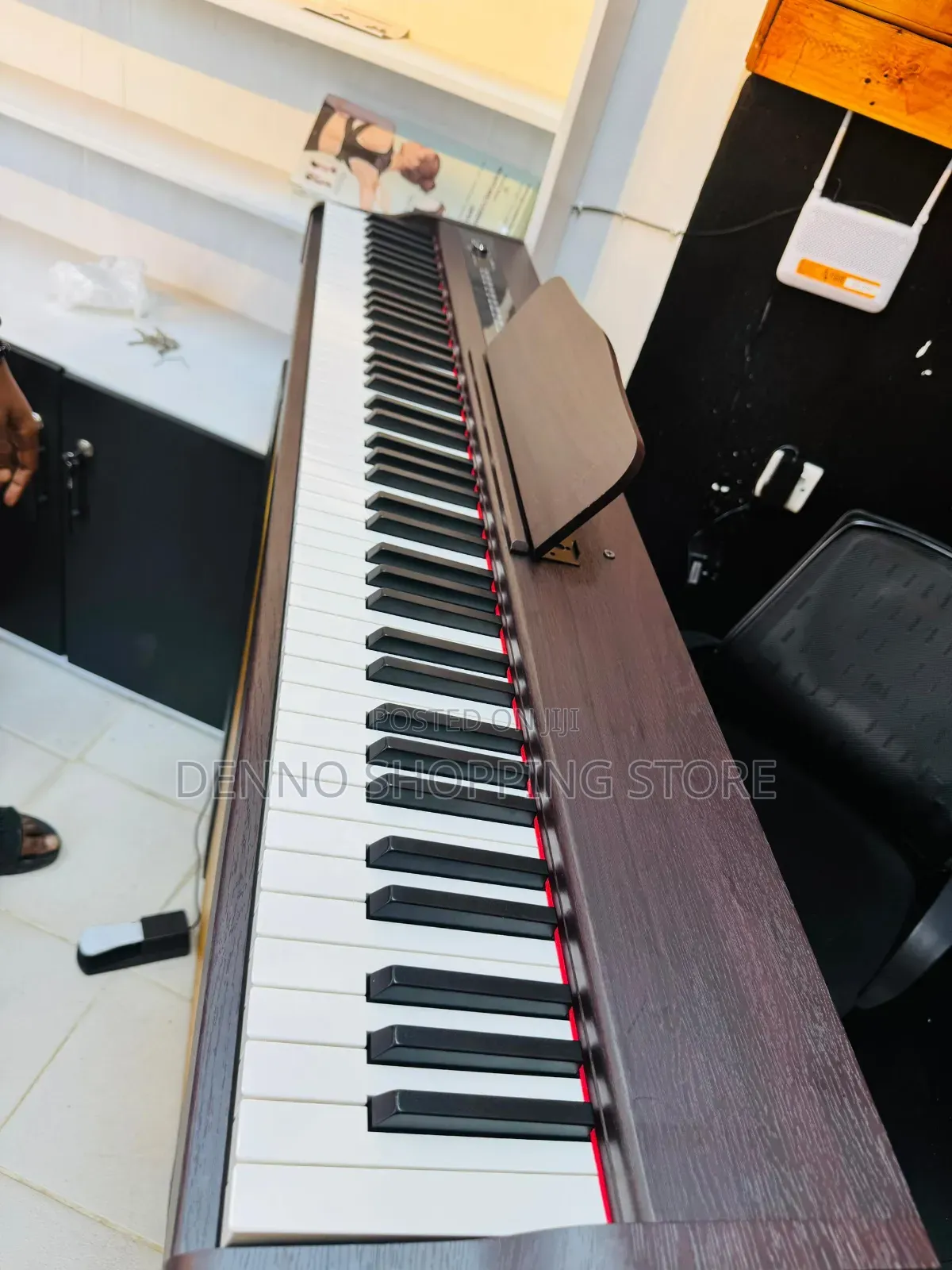 Digital Piano 88 Keys With Sustain Pedal (Black)