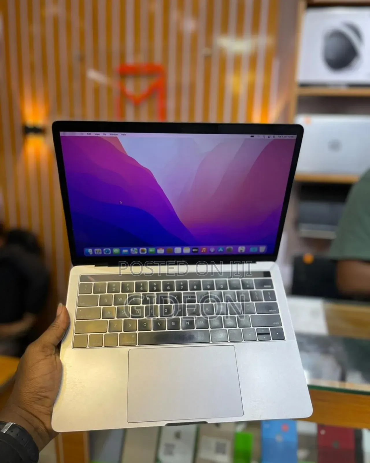 Laptop Apple MacBook Pro 2017 16GB Intel Core I7 SSD 512GB