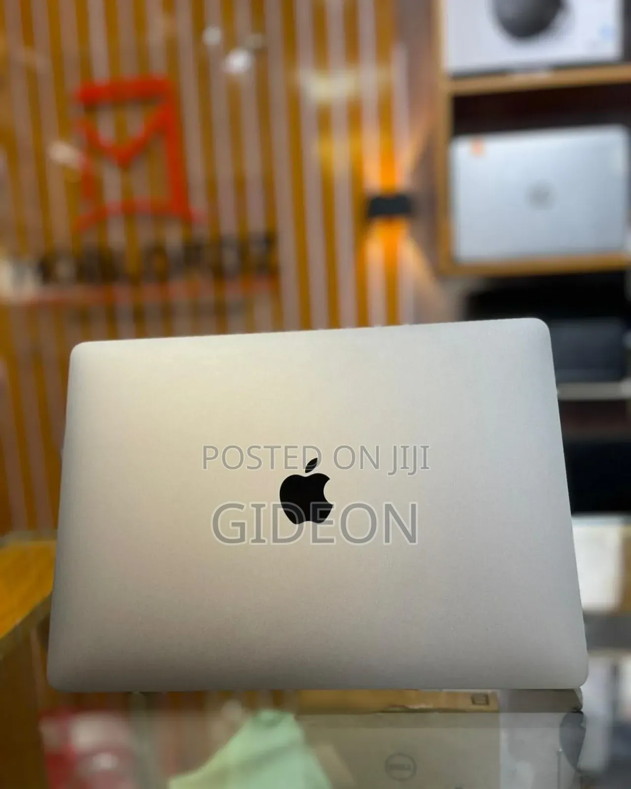 Laptop Apple MacBook Pro 2017 16GB Intel Core I7 SSD 512GB