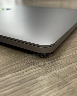 Laptop Apple MacBook Pro 2018 32GB Intel Core I9 SSD 512GB