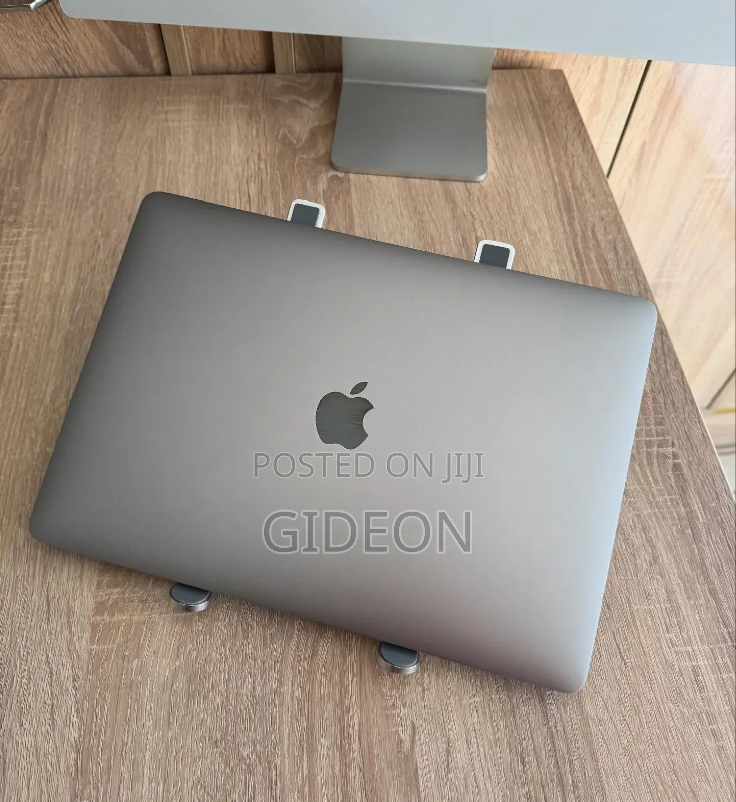 Laptop Apple MacBook Pro 2018 16GB Intel Core I7 SSD 256GB