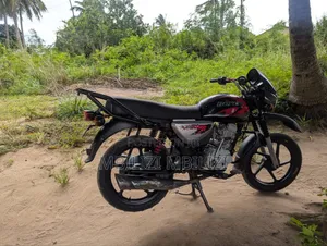 Bajaj Boxer X125 2024 Black
