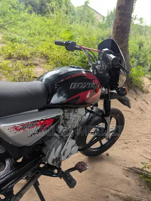 Bajaj Boxer X125 2024 Black