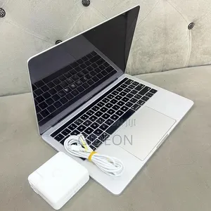 Laptop Apple MacBook Pro 2016 16GB Intel Core I7 SSD 512GB