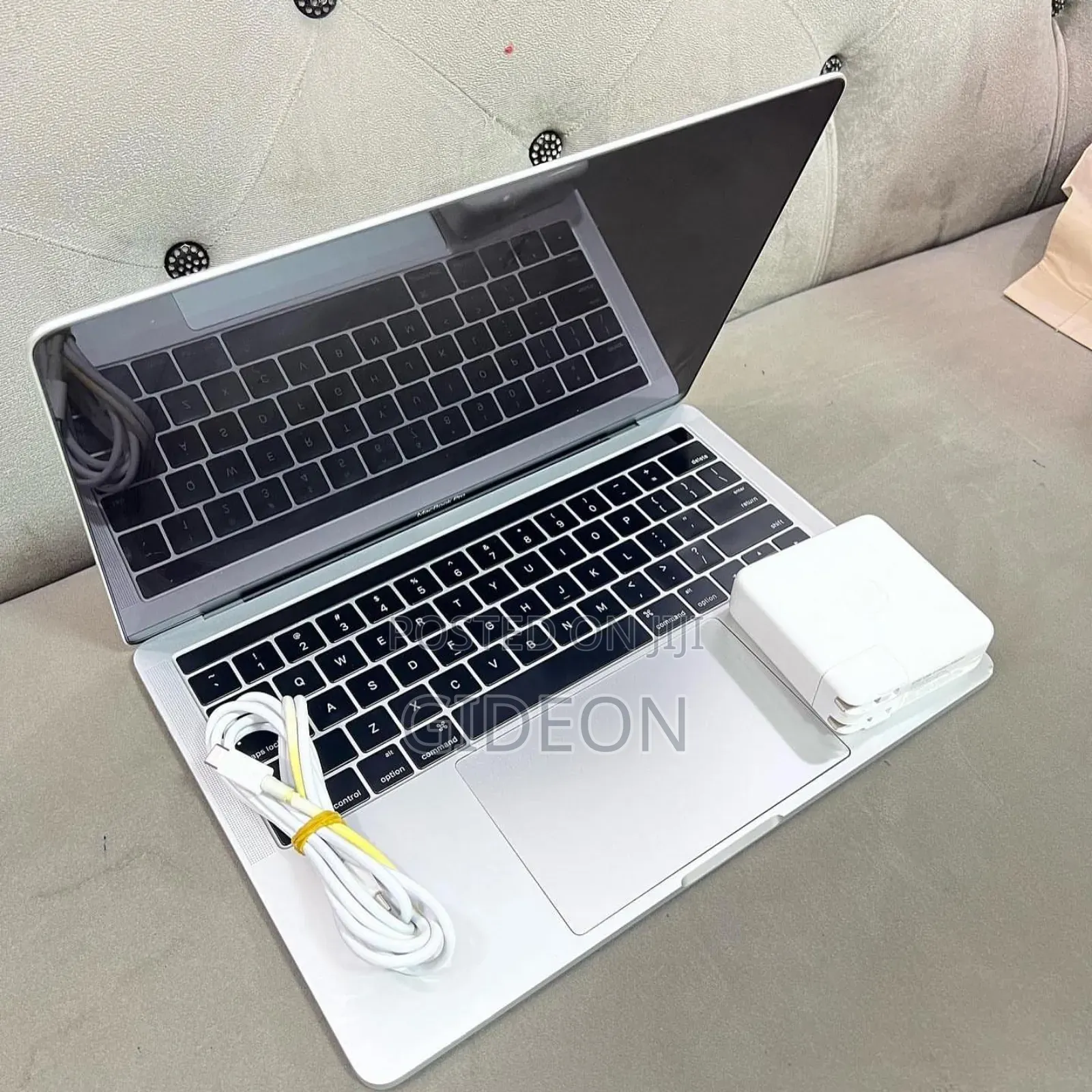 Laptop Apple MacBook Pro 2016 16GB Intel Core I7 SSD 512GB