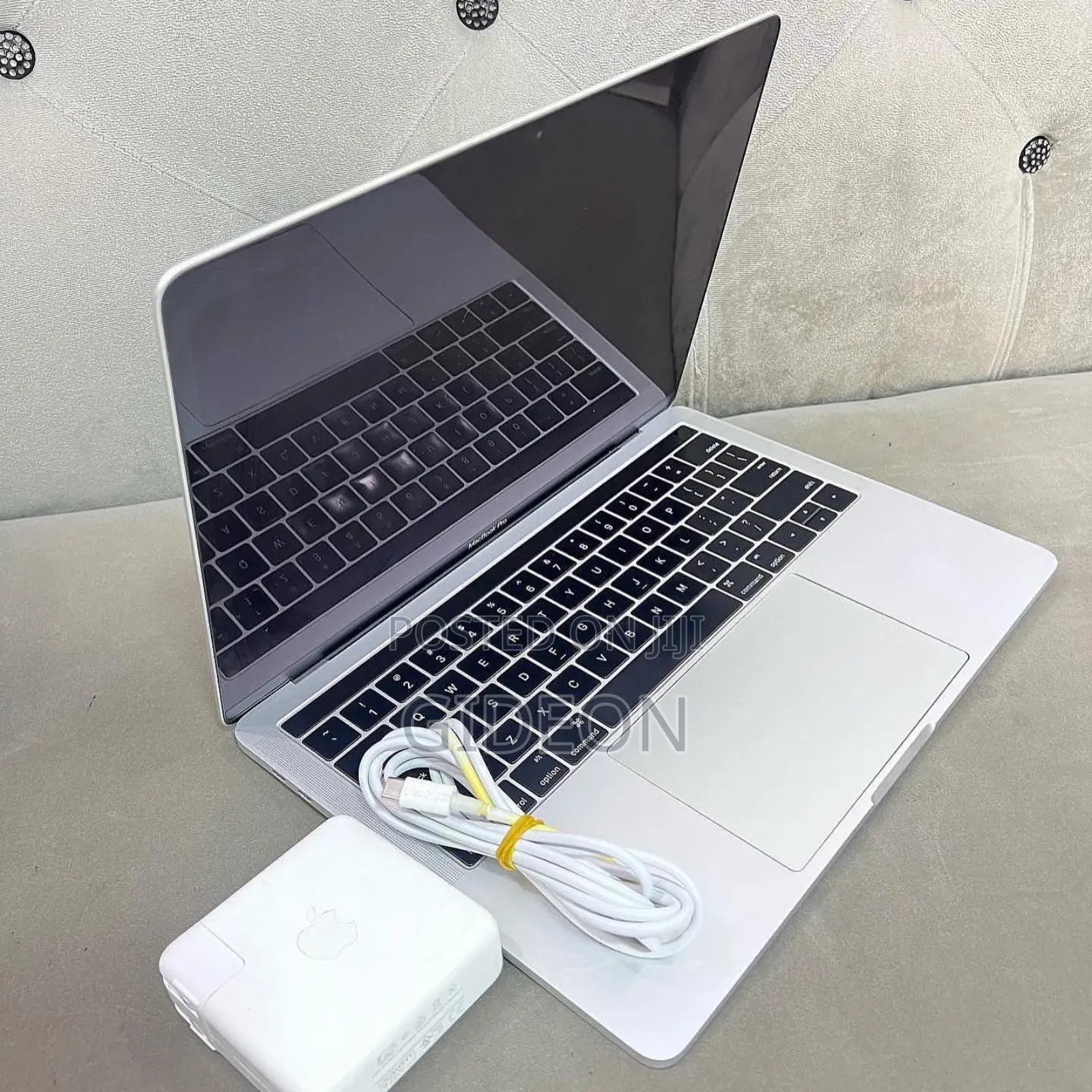 Laptop Apple MacBook Pro 2016 16GB Intel Core I7 SSD 512GB