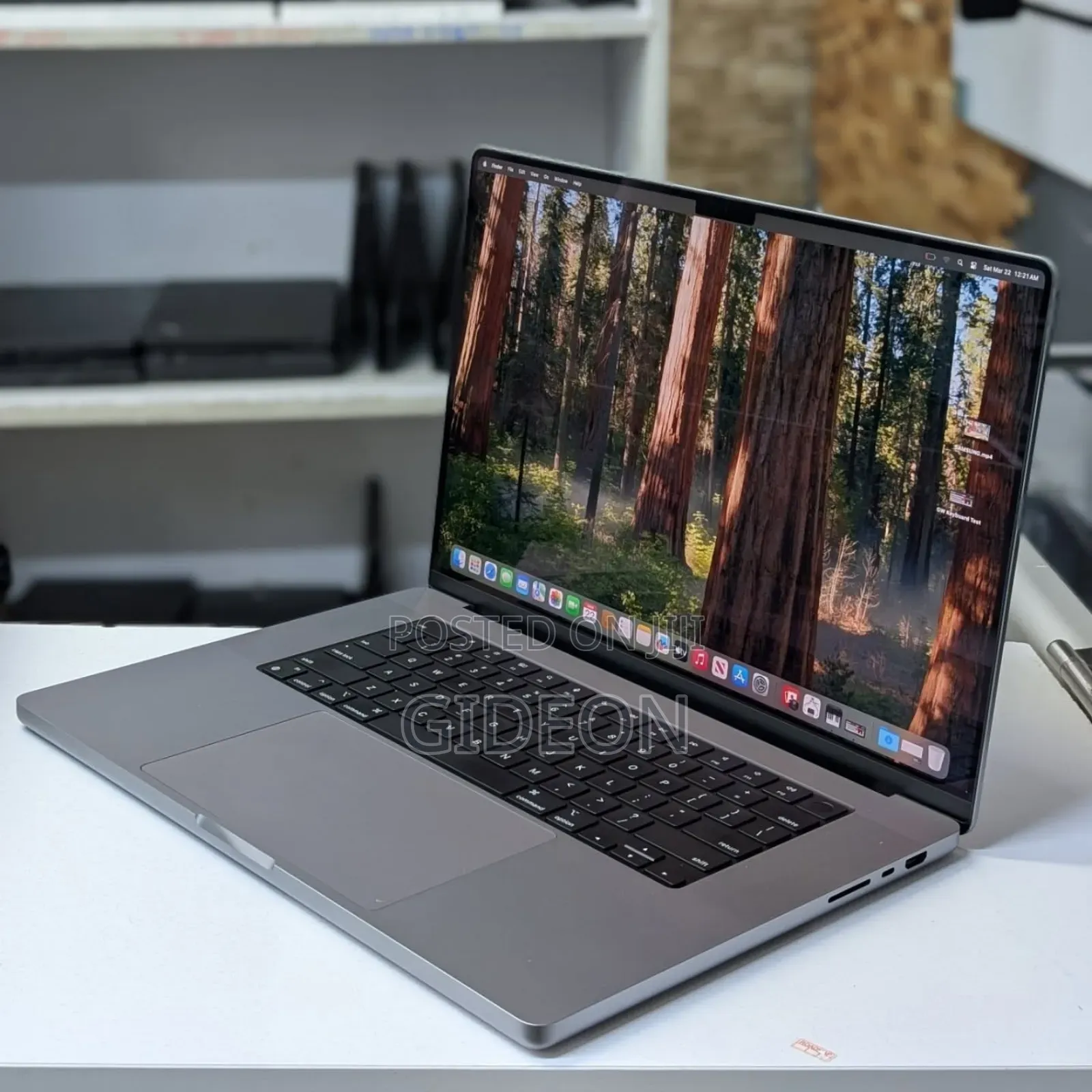 Laptop Apple MacBook Pro 2021 M1 16GB Apple M1 Pro SSD 1T