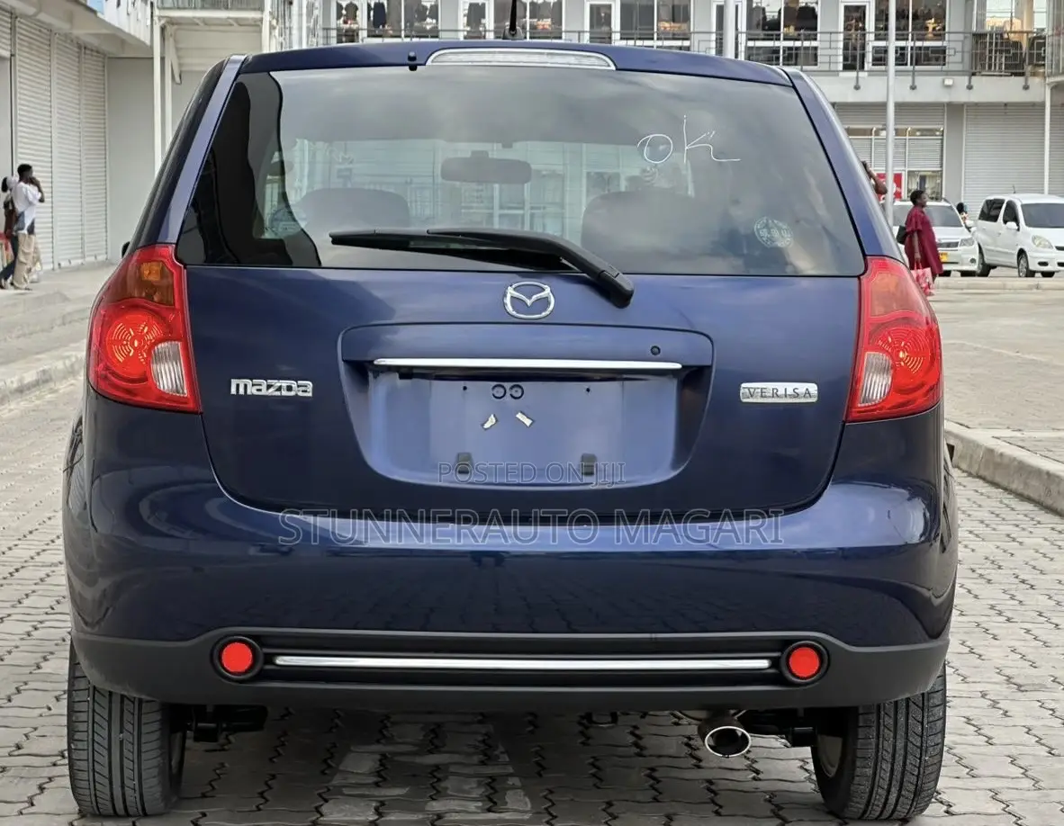 Mazda Verisa 2008 Blue