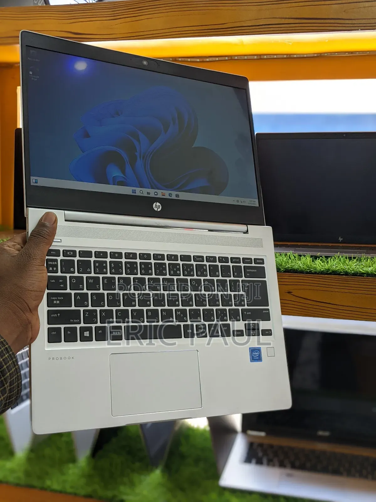 New Laptop HP ProBook MT31 8GB Intel Xeon HDD+SSD 500GB