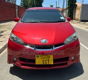 Photo - Toyota Wish 2010 Red