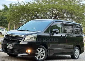 Toyota Noah 2009 Black