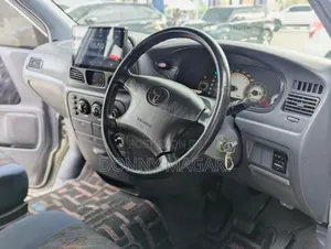 Toyota Noah 2005 Silver