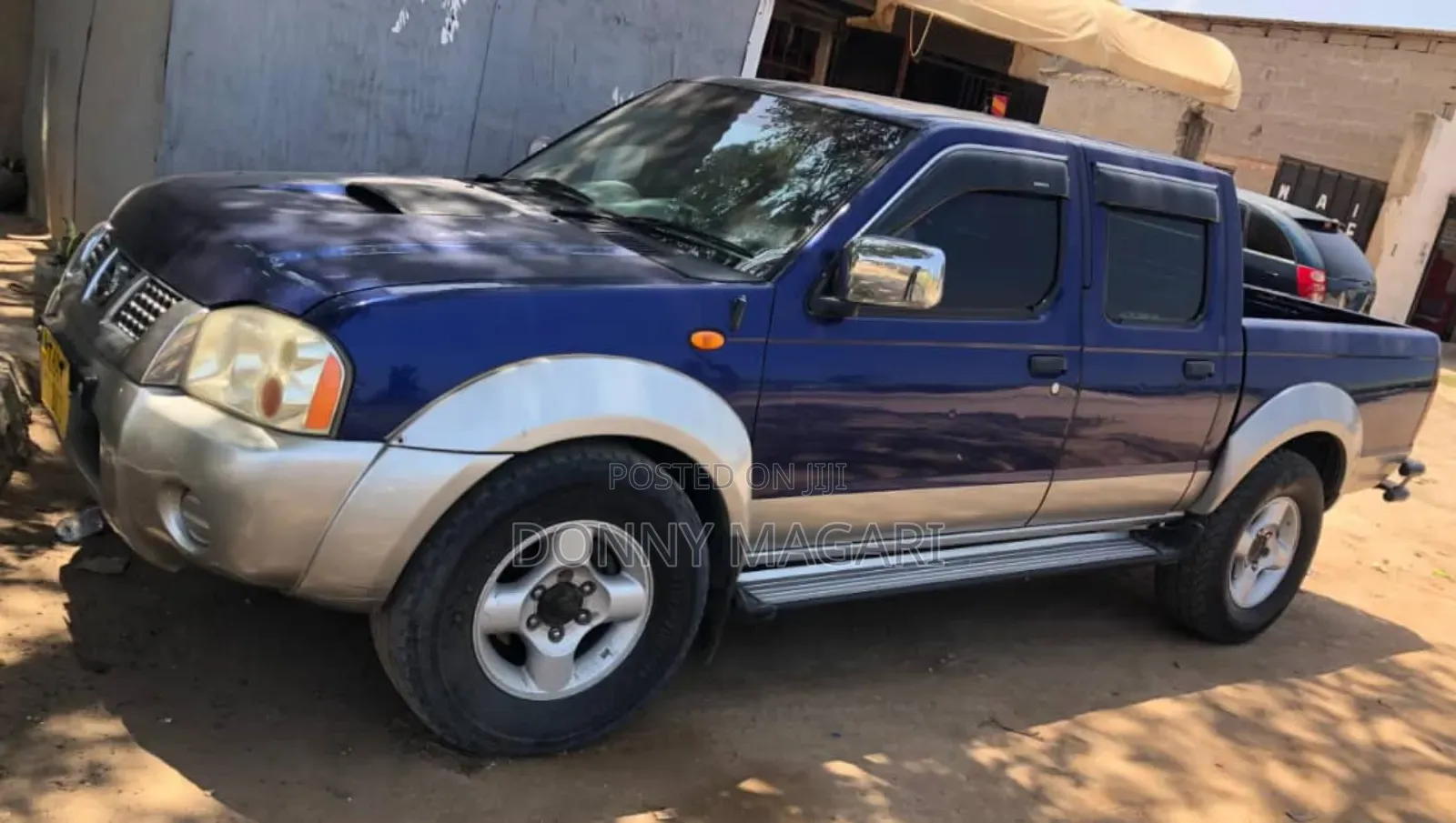 Nissan Hardbody 2014 Blue