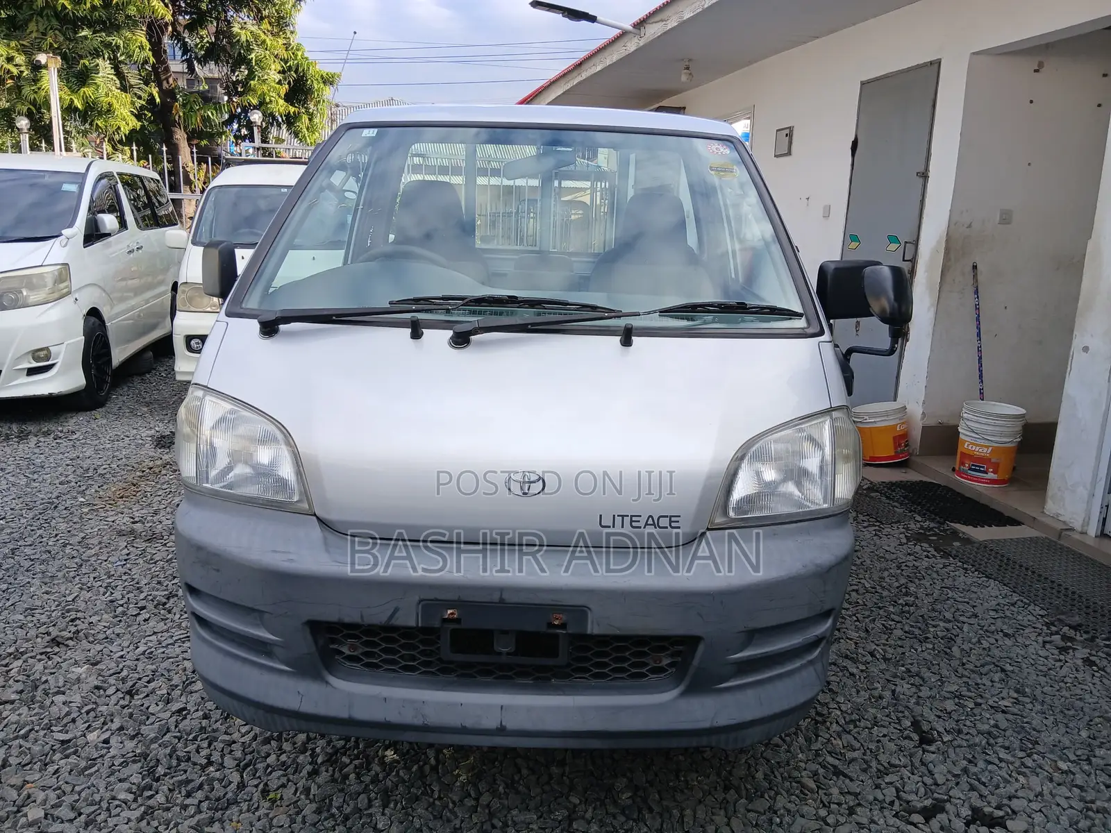 Toyota Liteace(Townace) 4 Wheel Injection Tani 1(Tonne).