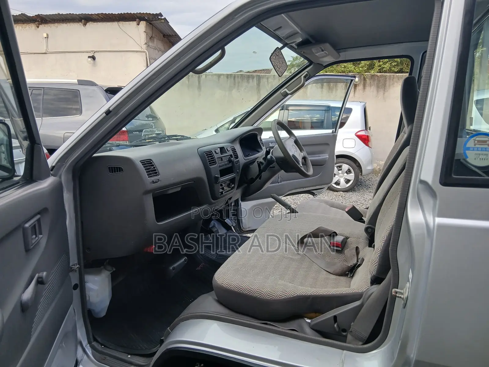 Toyota Liteace(Townace) 4 Wheel Injection Tani 1(Tonne).