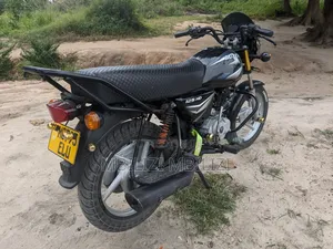 Bajaj Boxer 125 2025 Black