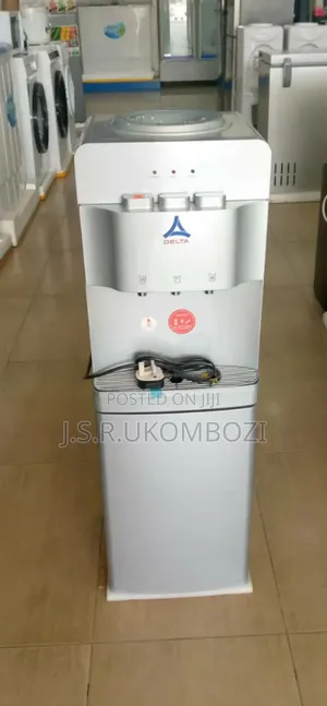Delta Walter Dispenser