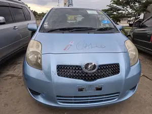 Toyota Vitz 2006 Blue