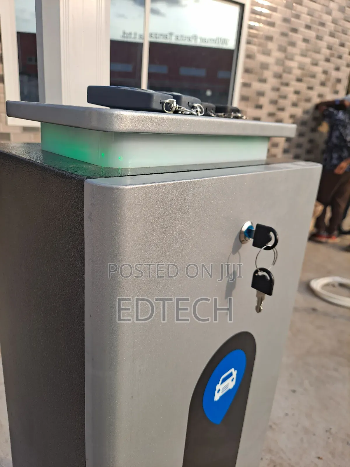 Boombarier Gate Installation