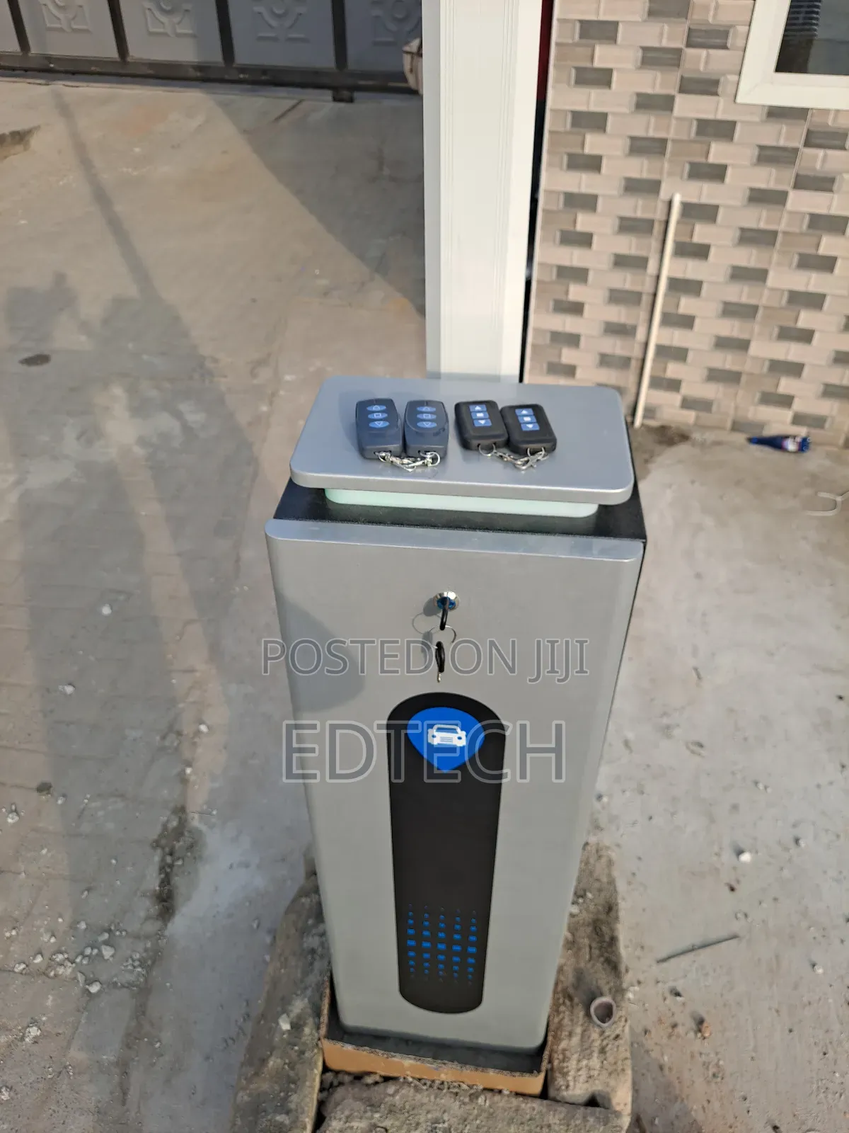 Boombarier Gate Installation