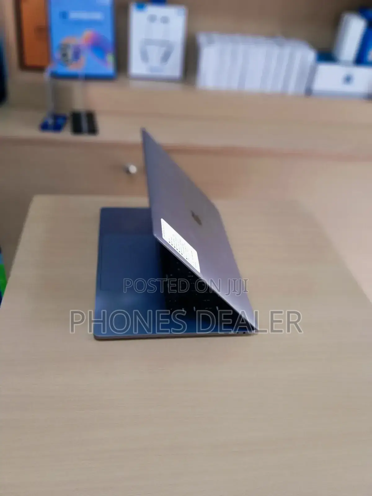 Laptop Apple MacBook Pro 2019 16GB Intel Core I7 SSD 256GB