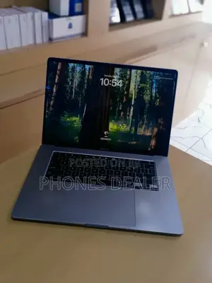 Laptop Apple MacBook Pro 2019 16GB Intel Core I7 SSD 256GB