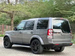 Land Rover Discovery 2010 Beige