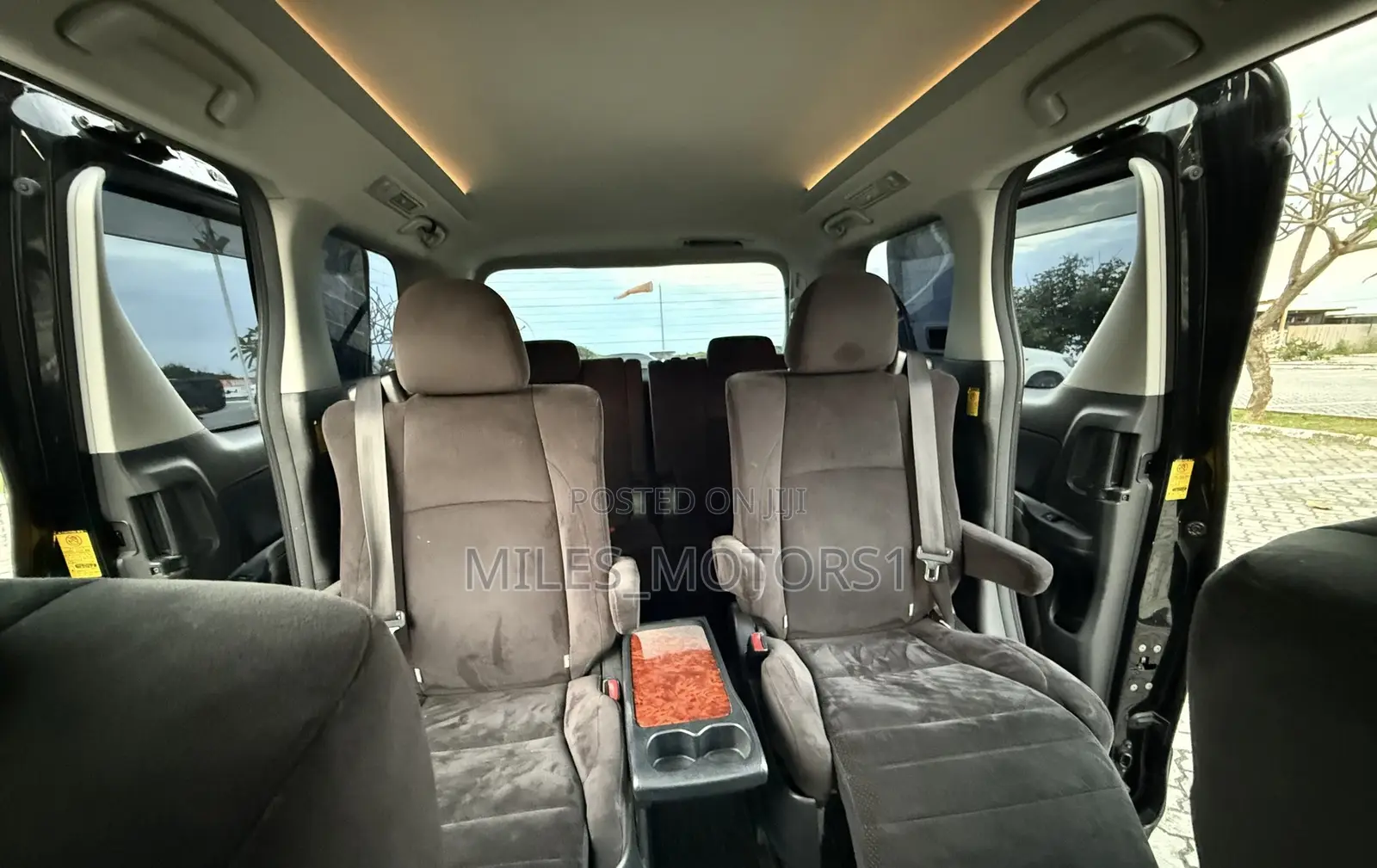 Toyota Alphard 2010 Black