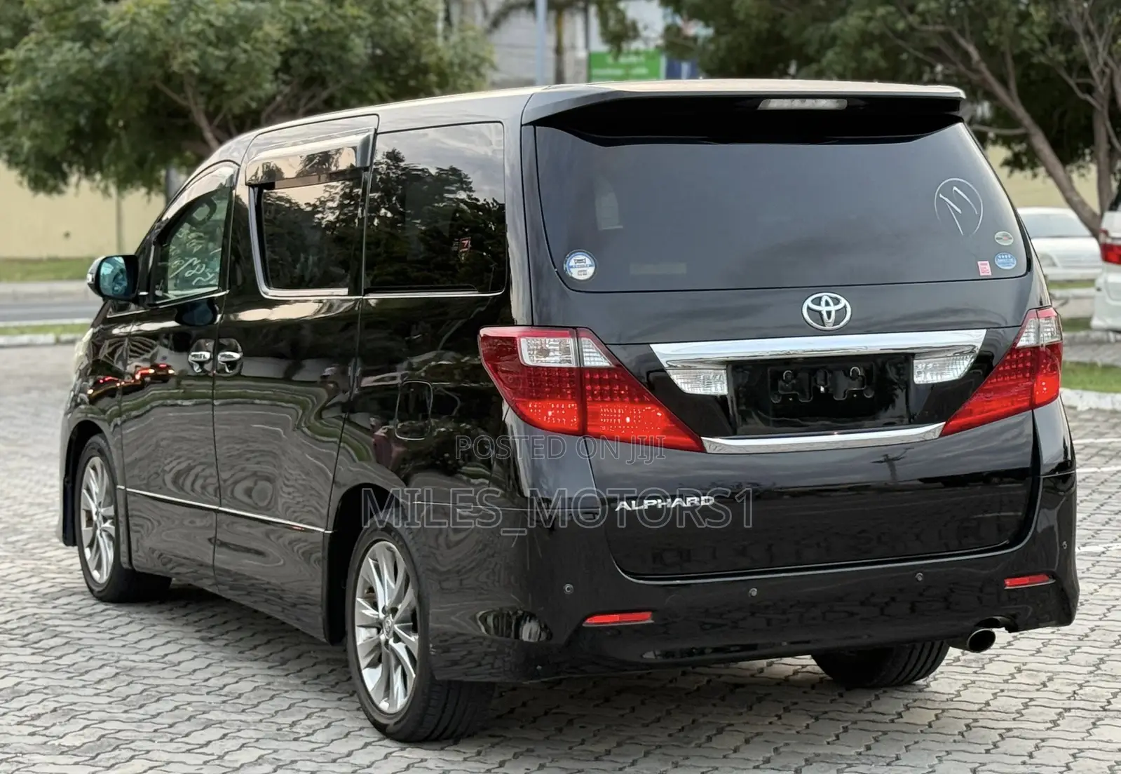 Toyota Alphard 2010 Black