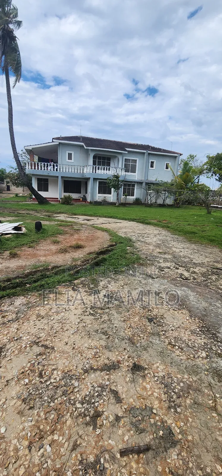 7bdrm House in Mbezi Beach, for sale
