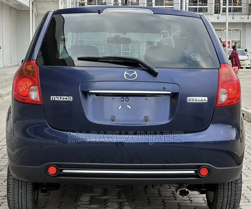 Mazda Verisa 2008 Blue