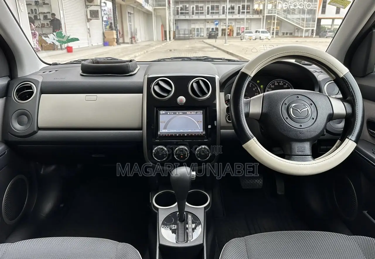 Mazda Verisa 2008 Blue