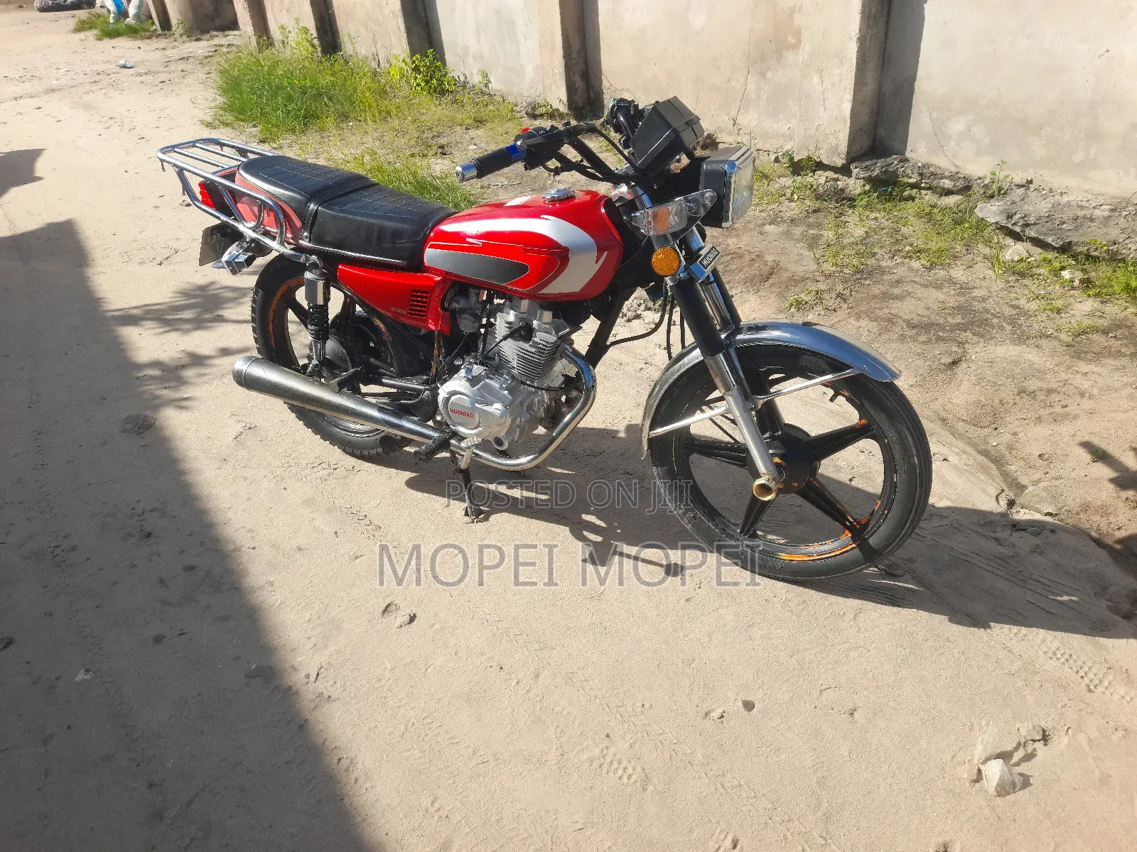 Honda 2025 Red