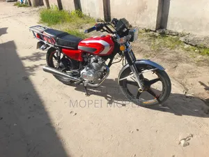 Honda 2025 Red