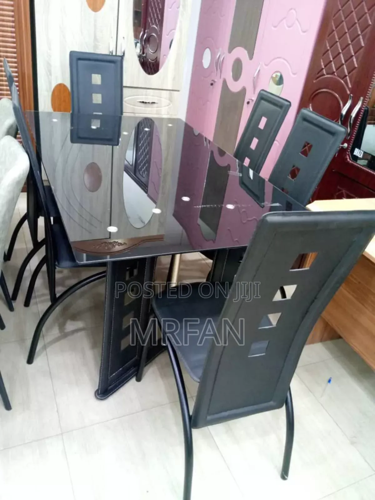 Dinning With Chair Table Meza Na Viti Vyake Viko Sita It