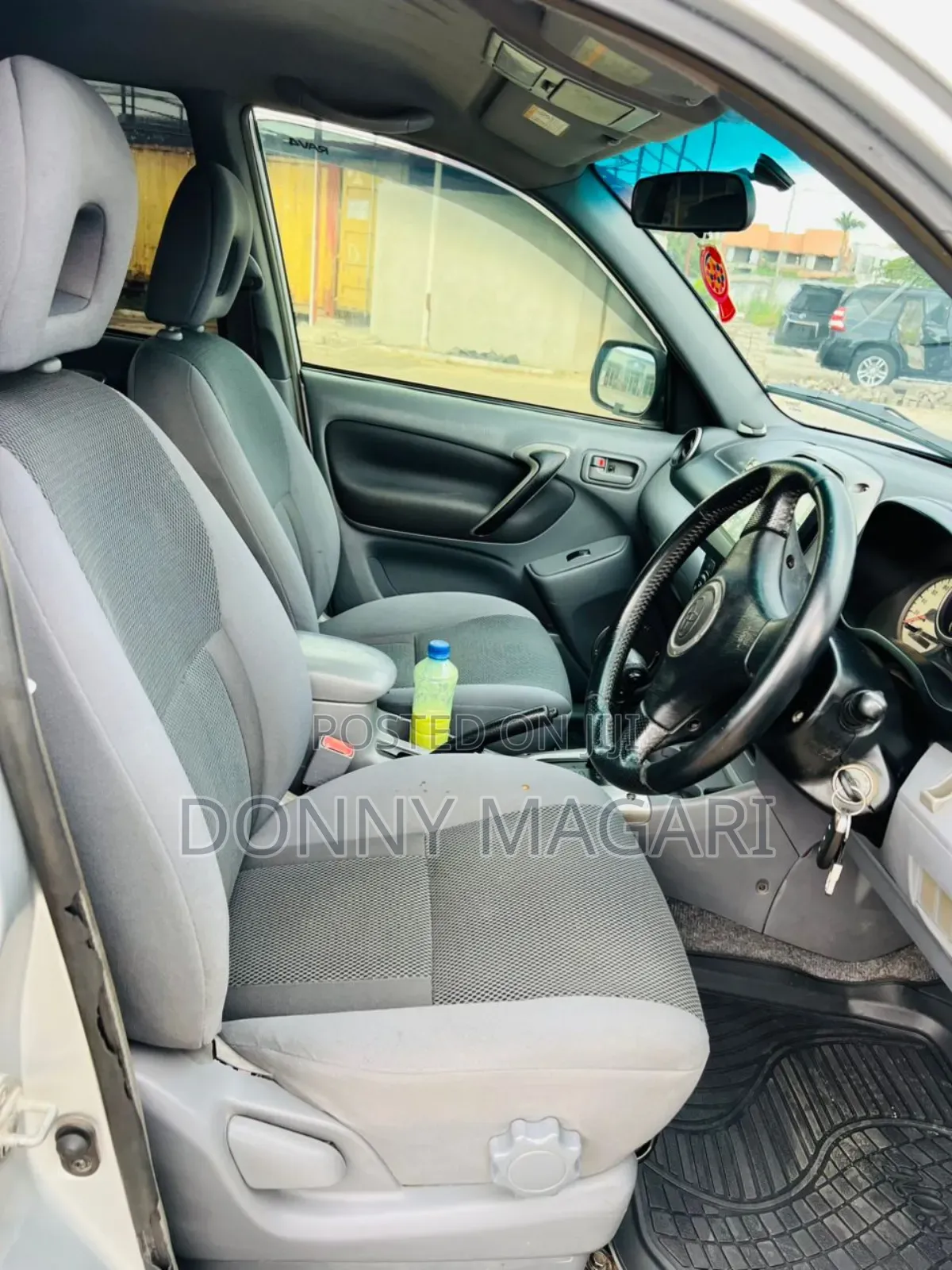 Toyota RAV4 2005