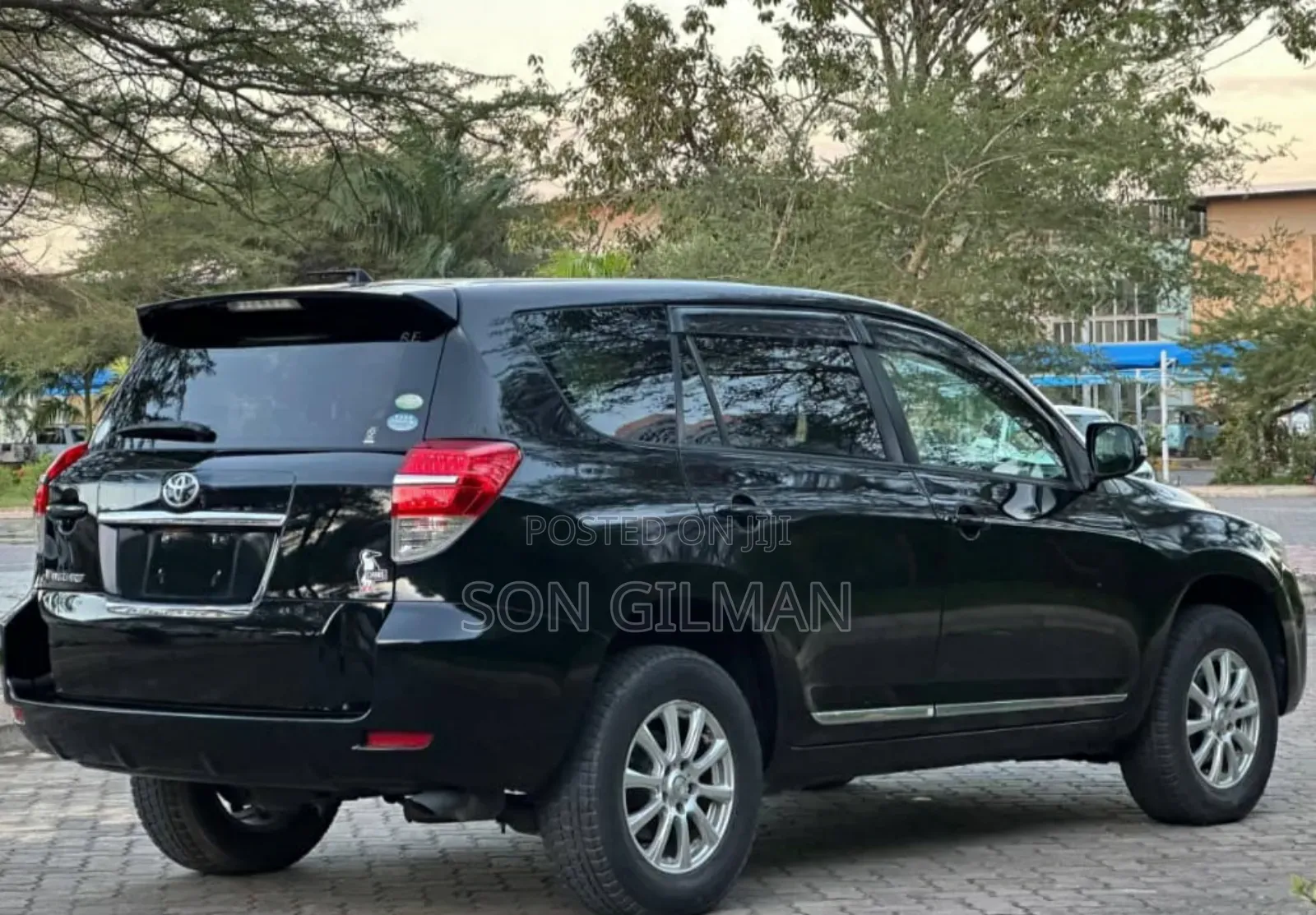 Toyota Vanguard 2010 Black