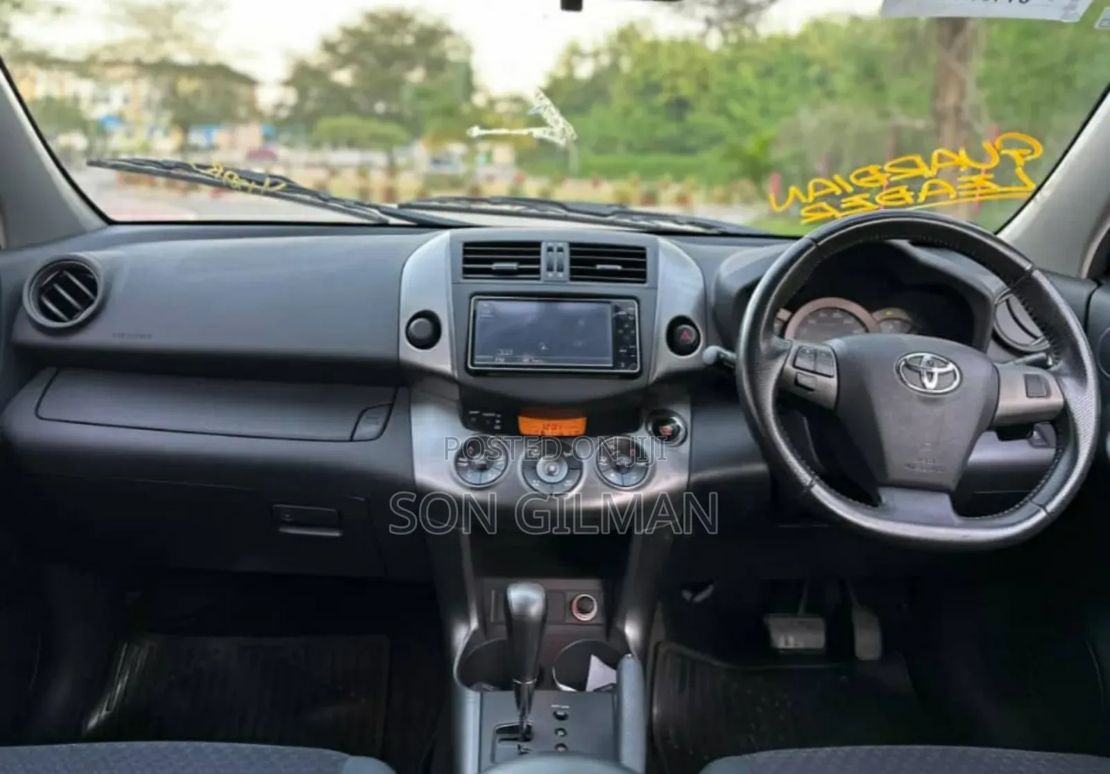 Toyota Vanguard 2010 Black